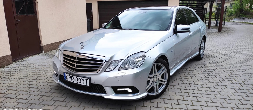 Mercedes-Benz Klasa E cena 72000 przebieg: 178138, rok produkcji 2010 z Proszowice małe 211